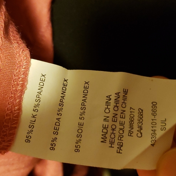 Bebe rose pink silk blouse - Picture 9 of 10